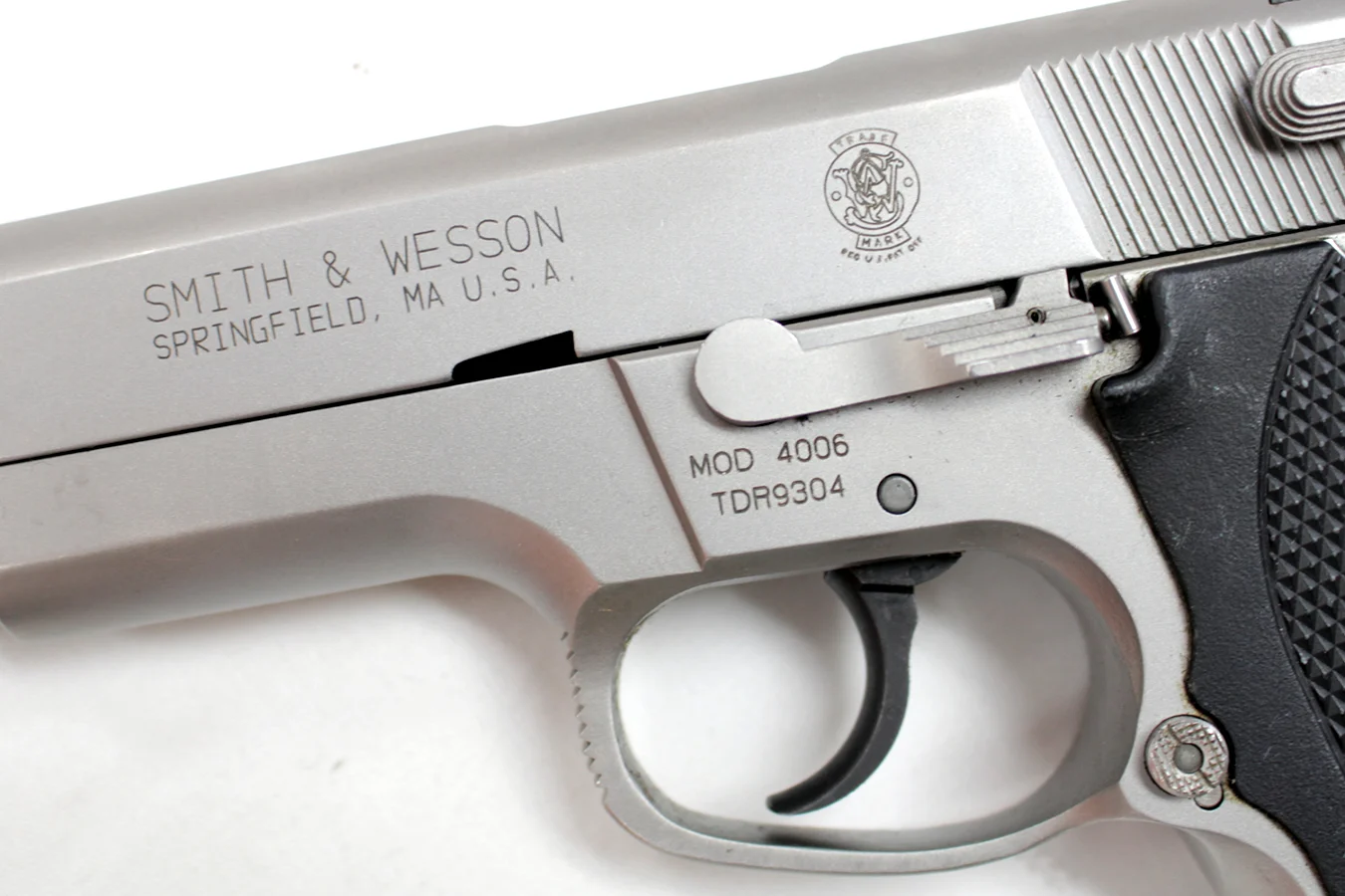 Smith & Wesson 4006 .40 S&W Used Trade-In Pistol, 11-Round